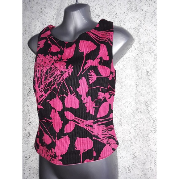 Carlisle Sleeveless Pink & Black Floral Print Back V-Neck Top 10 - Picture 5 of 6